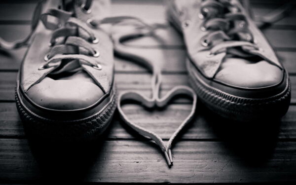 鞋带上的爱心