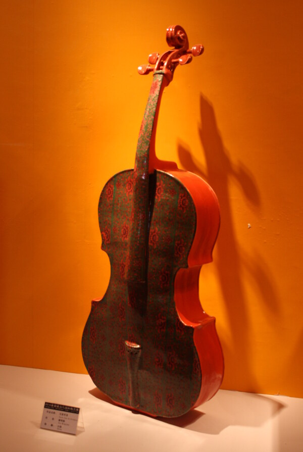 陶瓷小提琴图片
