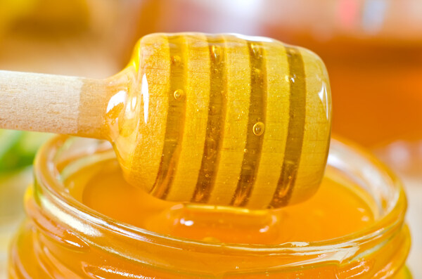 晶莹透亮的蜂蜜