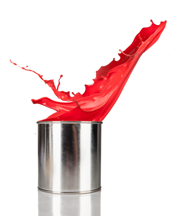 油漆桶里喷溅的红色油漆图片