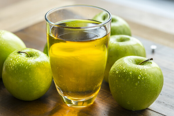 苹果和苹果果汁