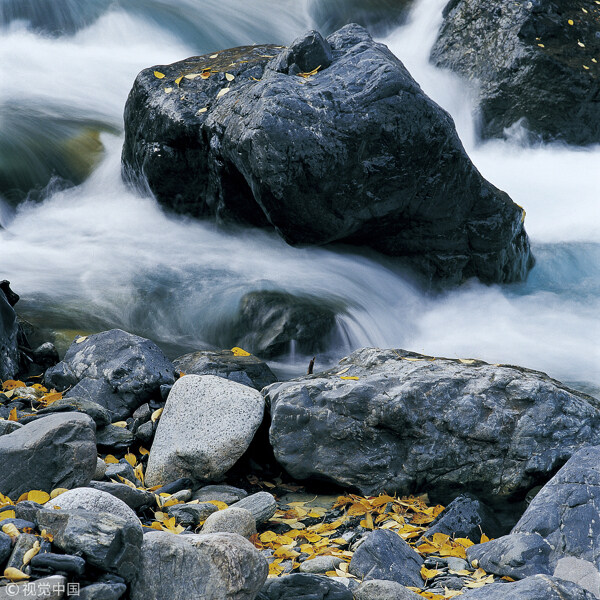 自然景观山水风景石头和流水