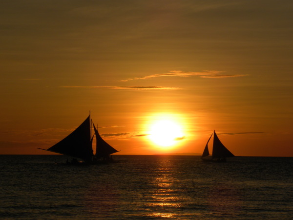 海上夕阳风景图片