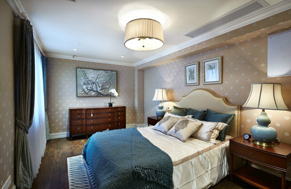 现代时尚卧室蓝色台灯室内装修效果图