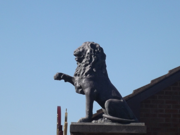 欧式狮子雕塑图片