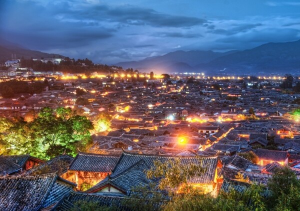 丽江古城夜景图片