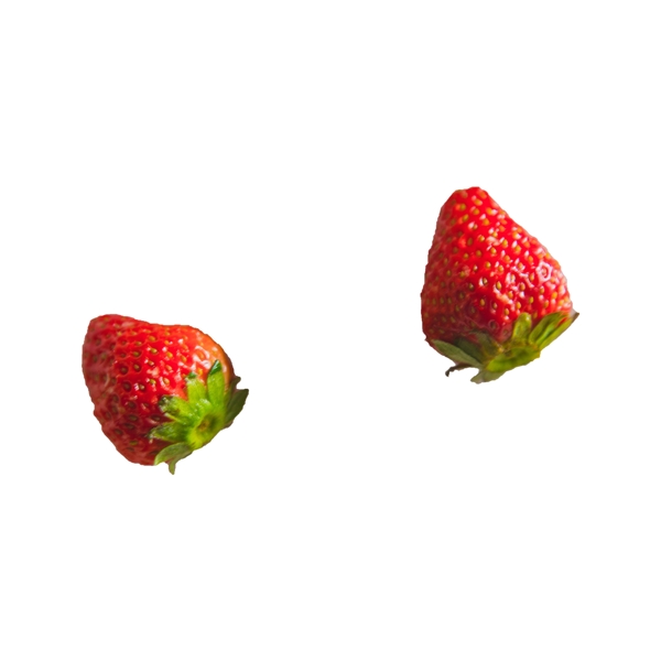 两颗草莓实拍免抠