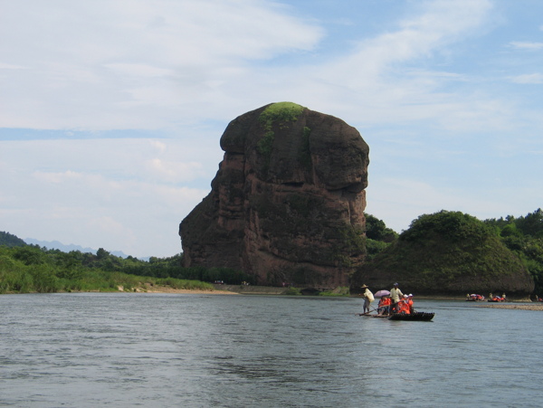 江西龙虎山风光丹霞地貌