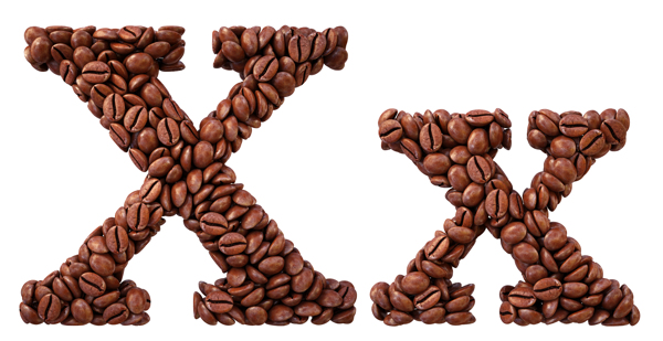 咖啡豆组成的字母X图片