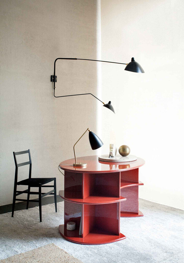 时尚艺术感客厅红色圆桌子室内装修效果图