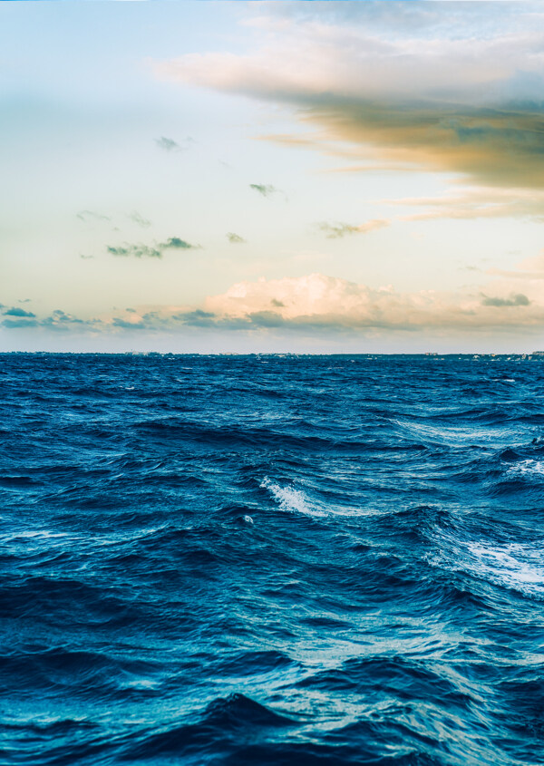 海滩海洋自然天空水