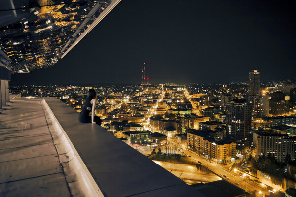 都市夜景高空俯瞰女人海报背景素材图