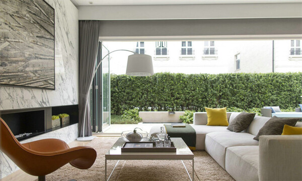 现代简约客厅沙发落地窗设计图