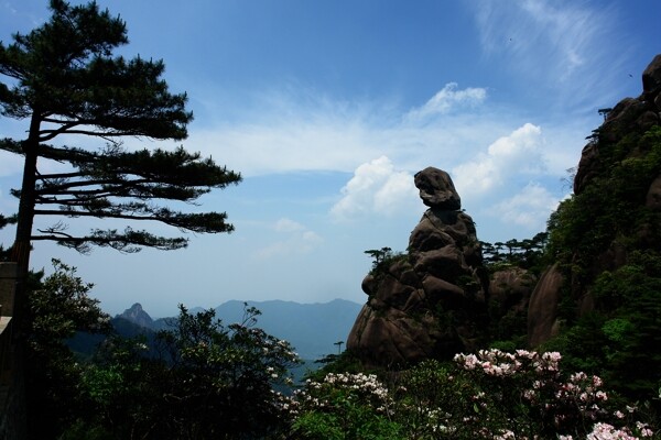 三清山女神峰图片