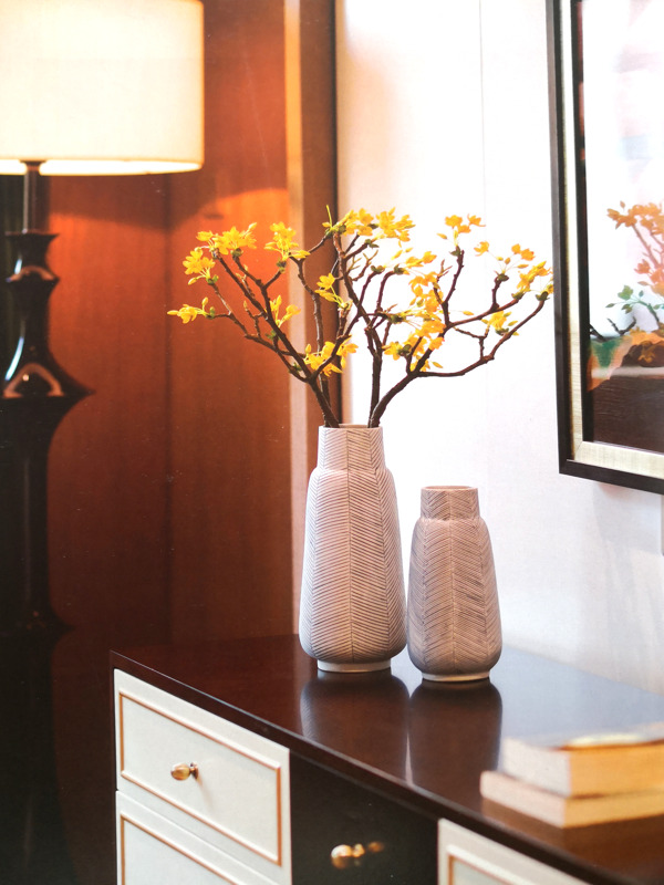 传统中式  室内家居照片 配图小图插头底图背景图  白花瓶黄梅花
