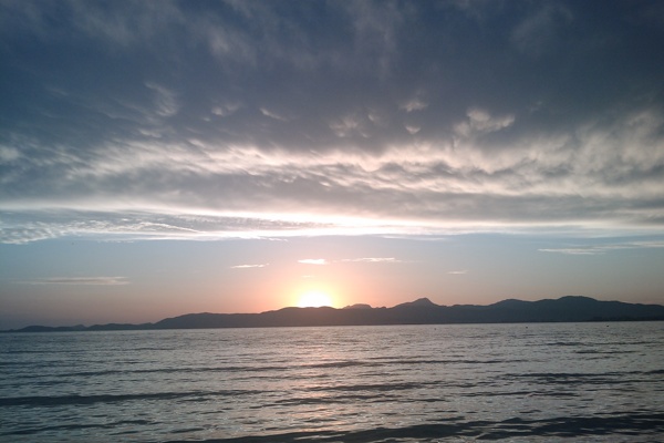 夕阳海景图片